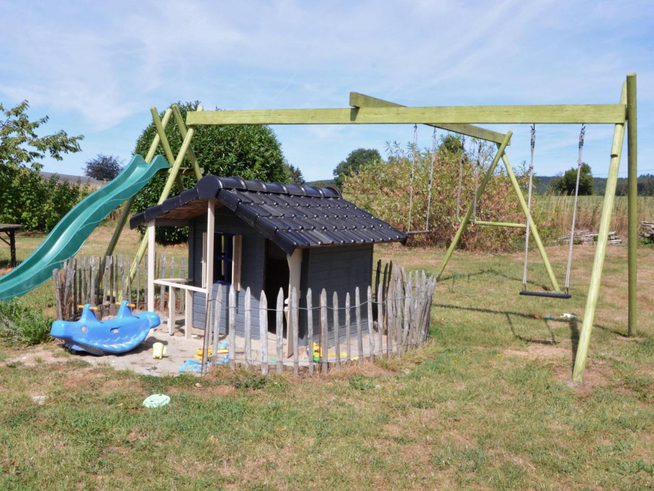Gorgeous Holiday Home In Stoumont With Garden ภายนอก รูปภาพ