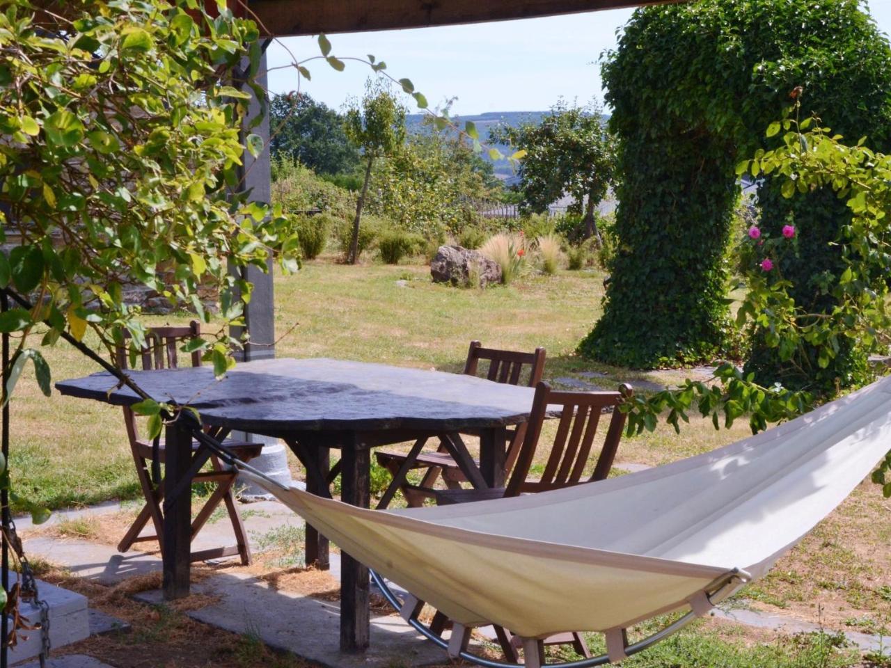 Gorgeous Holiday Home In Stoumont With Garden ภายนอก รูปภาพ